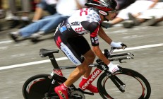 开云体育下载-钢铁与阴霾，灰色巨熊如何撕碎快船的西决诅咒？