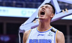 开云平台-篮球名宿疑遭偷袭，伤势严重令球迷揪心的简单介绍