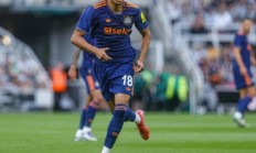 开云体育官网-法兰克福球员士气高昂，信心满满迎接挑战