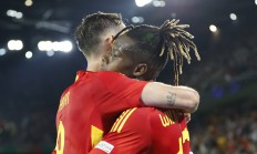 开云体育官网-西班牙队在欧预赛中保持不败纪录