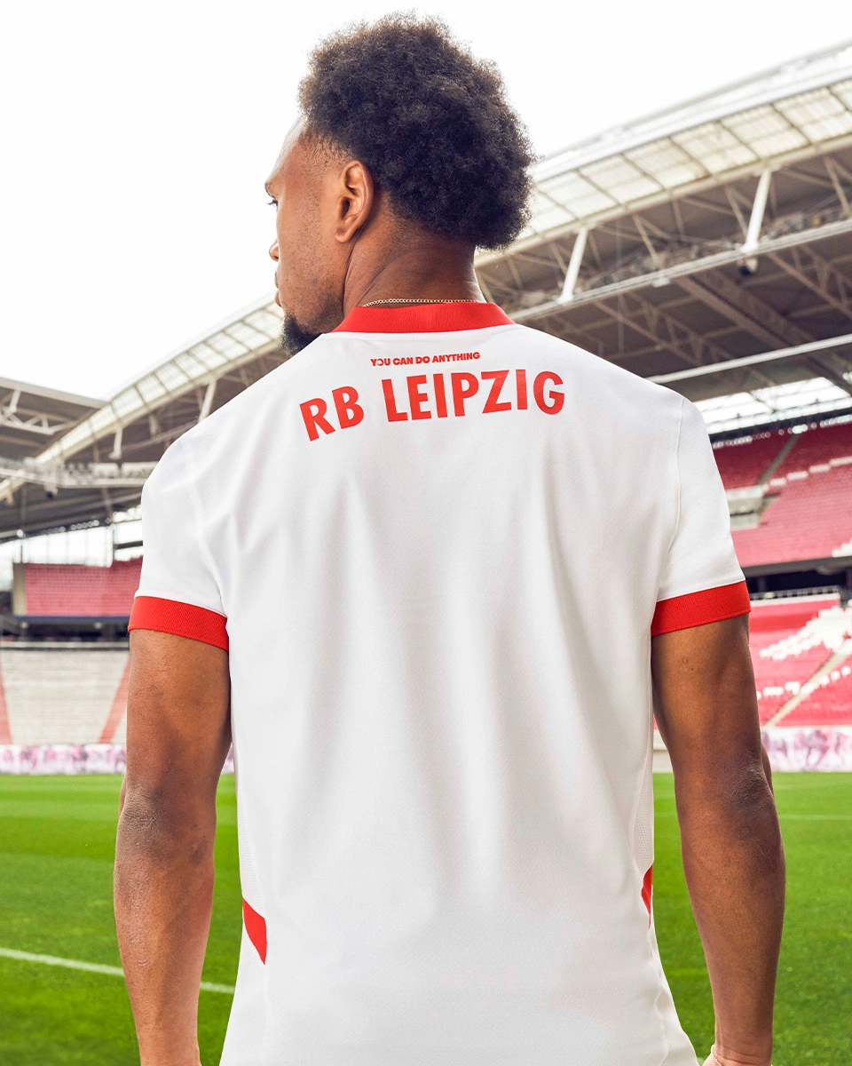 莱比锡主场不敌对手，赛季表现一落千丈的简单介绍