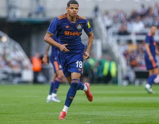 法兰克福球员士气高昂，信心满满迎接挑战