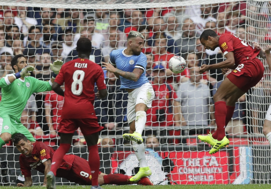 曼城翻盘切尔西,萨内惊艳四座 曼城翻盘切尔西,萨内惊艳四座