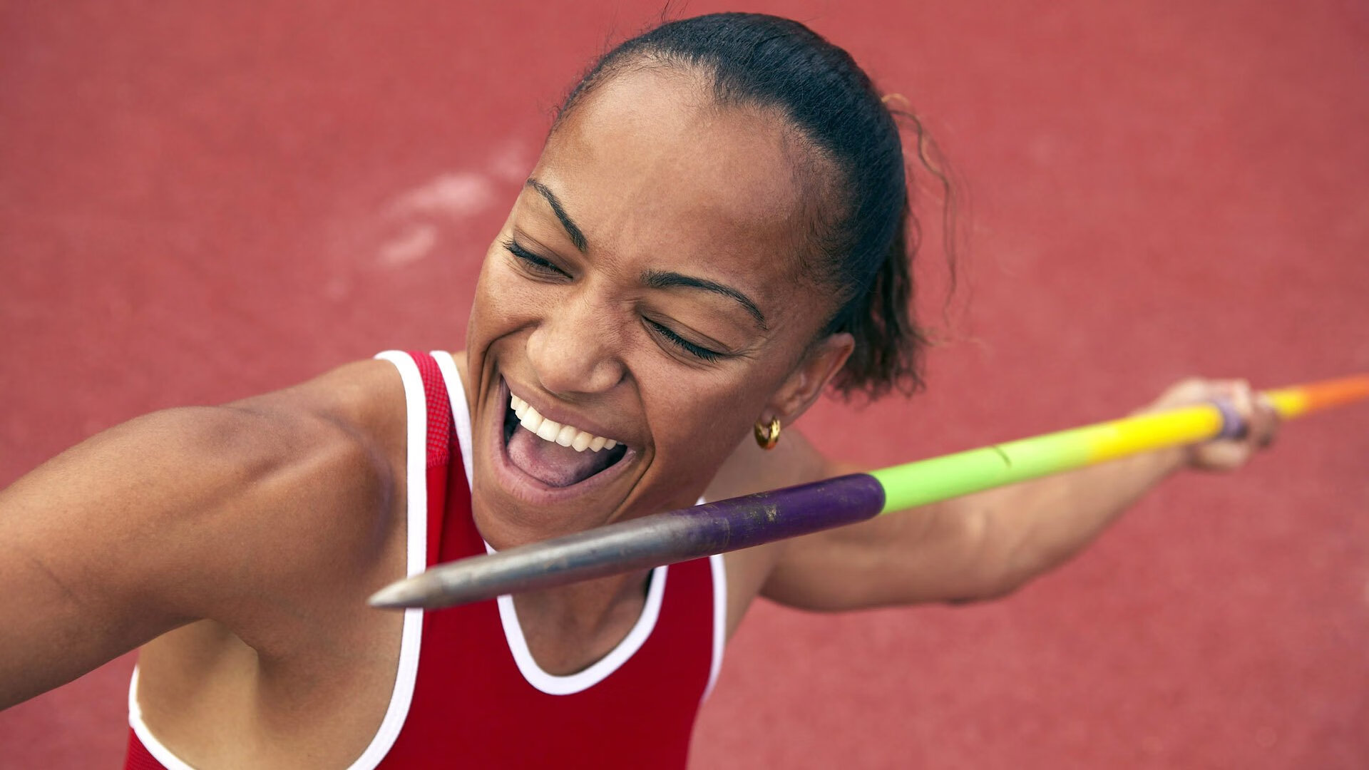 一球定乾坤，惊天大冷门！草根英雄切特定音，山西男篮征服圣城